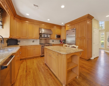 2 Tappanwood Drive - Photo Thumbnail 6