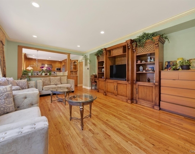 2 Tappanwood Drive - Photo Thumbnail 8