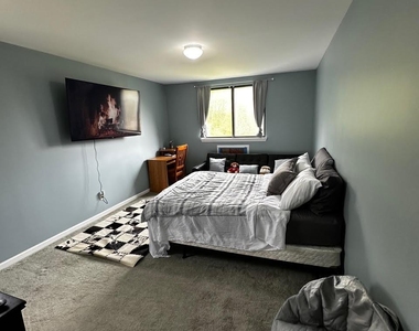 110 Drew Lane - Photo Thumbnail 8