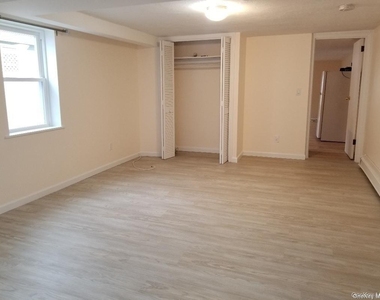 608 E Penn Street - Photo Thumbnail 5