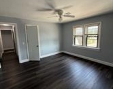 1806 Deer Park Avenue - Photo Thumbnail 7
