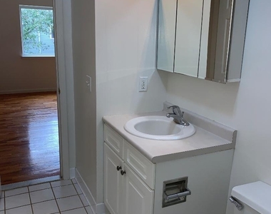 25 College Avenue - Photo Thumbnail 10