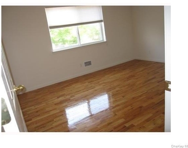 25 College Avenue - Photo Thumbnail 1