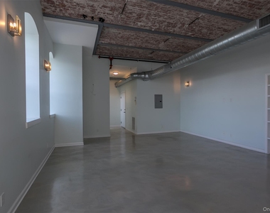 22 Cottage Street - Photo Thumbnail 3
