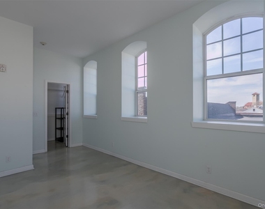 22 Cottage Street - Photo Thumbnail 11