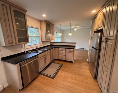 2 Partington Place - Photo Thumbnail 9