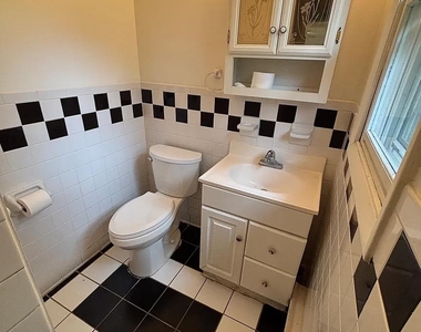 2 Partington Place - Photo Thumbnail 10