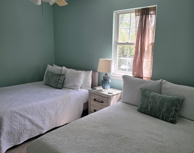 64 Beachfern Road - Photo Thumbnail 11