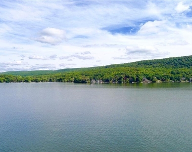 590 Jersey Avenue - Photo Thumbnail 7