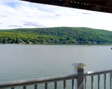 590 Jersey Avenue - Photo Thumbnail 5