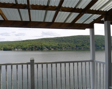 590 Jersey Avenue - Photo Thumbnail 6