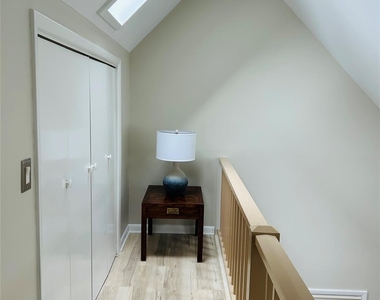 465 Tarpon Drive - Photo Thumbnail 10