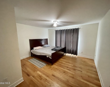 620 Sacandaga Road - Photo Thumbnail 15