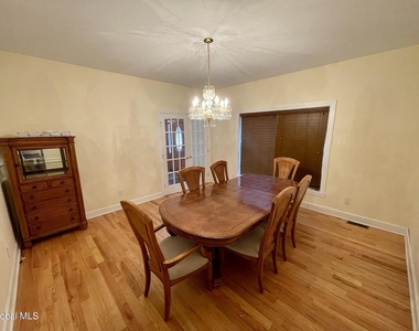 620 Sacandaga Road - Photo Thumbnail 11