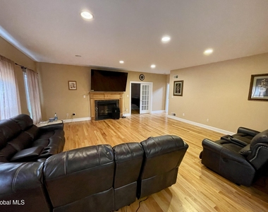 620 Sacandaga Road - Photo Thumbnail 7