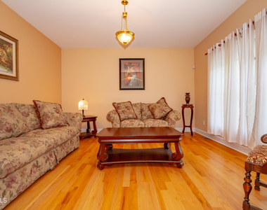 620 Sacandaga Road - Photo Thumbnail 10