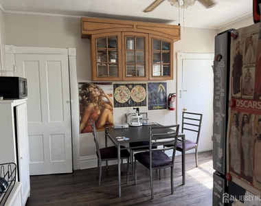 205 Cedar Avenue - Photo Thumbnail 2