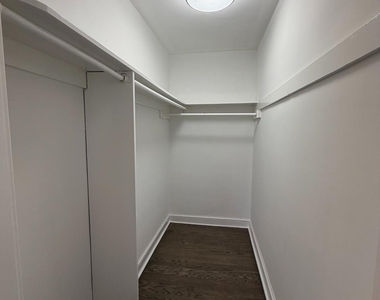 1020 Raritan Avenue - Photo Thumbnail 8