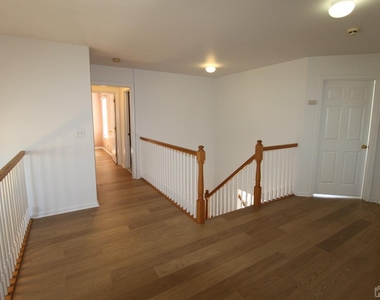 27 Pin Oak Drive - Photo Thumbnail 15