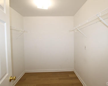 27 Pin Oak Drive - Photo Thumbnail 17