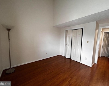 2638 Daniel Terrace - Photo Thumbnail 16