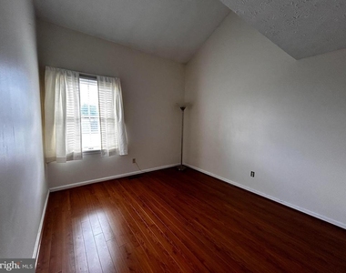 2638 Daniel Terrace - Photo Thumbnail 15
