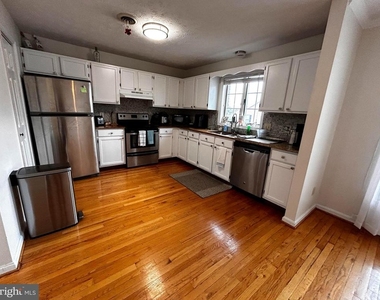 2638 Daniel Terrace - Photo Thumbnail 7