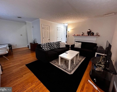 2638 Daniel Terrace - Photo Thumbnail 4