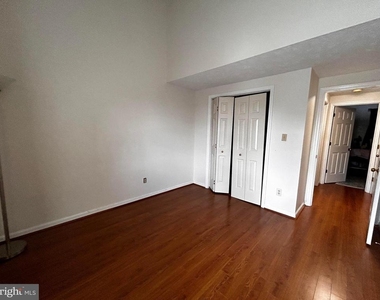 2638 Daniel Terrace - Photo Thumbnail 17