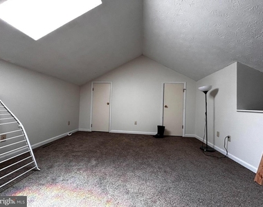 2638 Daniel Terrace - Photo Thumbnail 20
