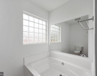 259 Olympic Drive - Photo Thumbnail 20