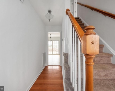 259 Olympic Drive - Photo Thumbnail 11