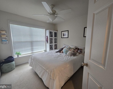 22174 Breitling Terrace - Photo Thumbnail 29