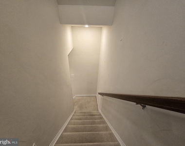 22174 Breitling Terrace - Photo Thumbnail 23