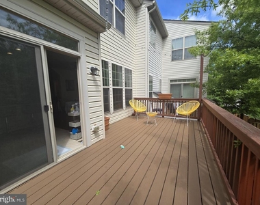22174 Breitling Terrace - Photo Thumbnail 21