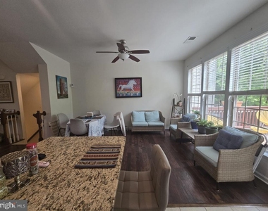 22174 Breitling Terrace - Photo Thumbnail 17