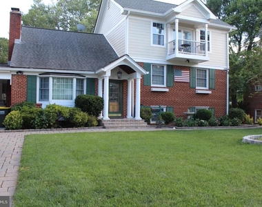 7703 Newcastle Drive - Photo Thumbnail 3