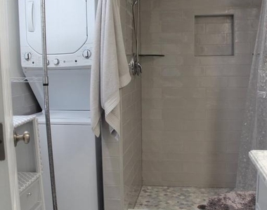 7703 Newcastle Drive - Photo Thumbnail 8