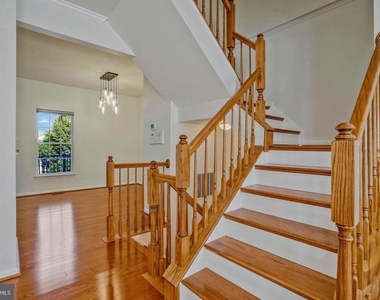 8034 Horseshoe Cottage Circle - Photo Thumbnail 9
