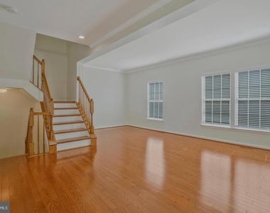 8034 Horseshoe Cottage Circle - Photo Thumbnail 10