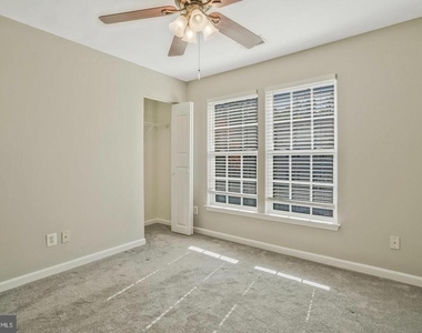 8034 Horseshoe Cottage Circle - Photo Thumbnail 14