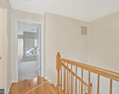 8034 Horseshoe Cottage Circle - Photo Thumbnail 11