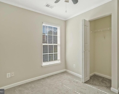 8034 Horseshoe Cottage Circle - Photo Thumbnail 13