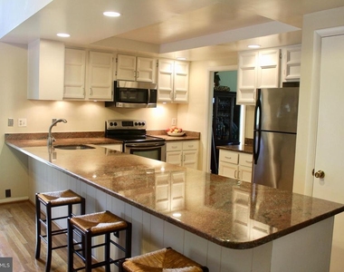 1118 Challedon Road - Photo Thumbnail 5