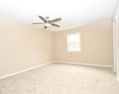 5104 Arrit Court - Photo Thumbnail 9