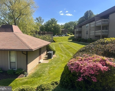 5821 Royal Ridge Drive - Photo Thumbnail 14