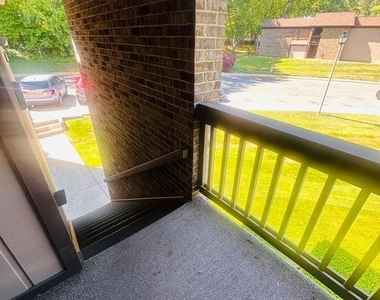 5821 Royal Ridge Drive - Photo Thumbnail 3