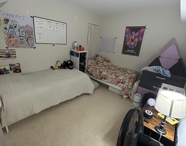 5821 Royal Ridge Drive - Photo Thumbnail 11