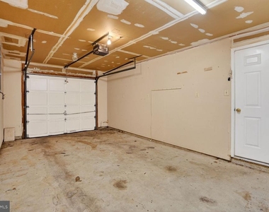 8408 Millwood Drive - Photo Thumbnail 21