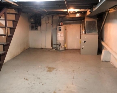648 Wensley Street E - Photo Thumbnail 8